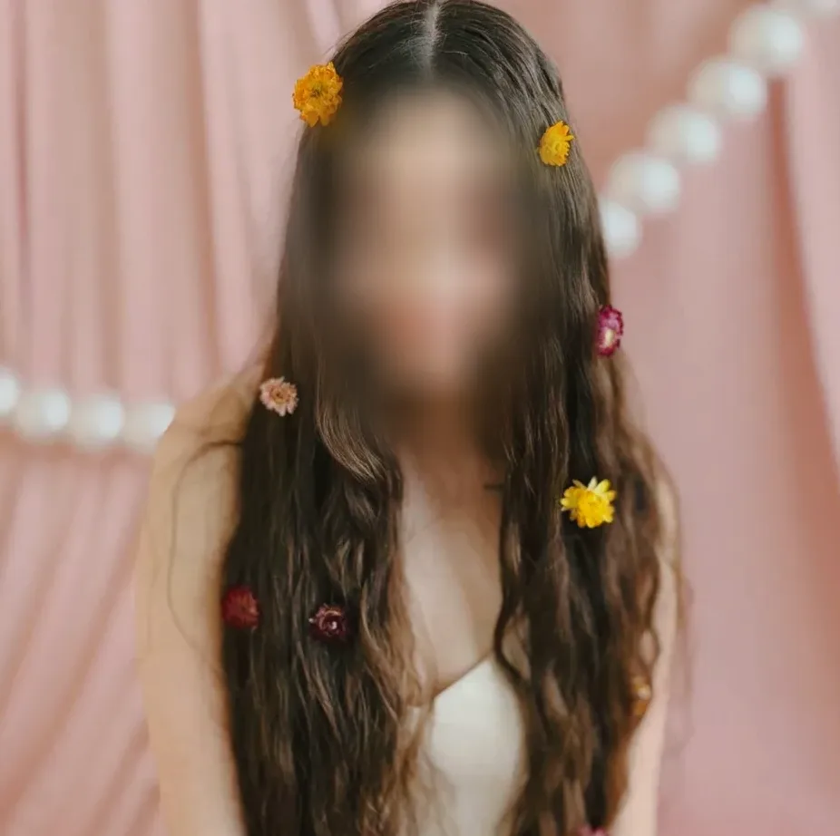 Gemma, 21